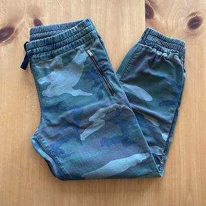 TNA Alix camo pant jogger size 8